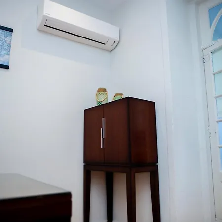 Bonjardim Terrace *