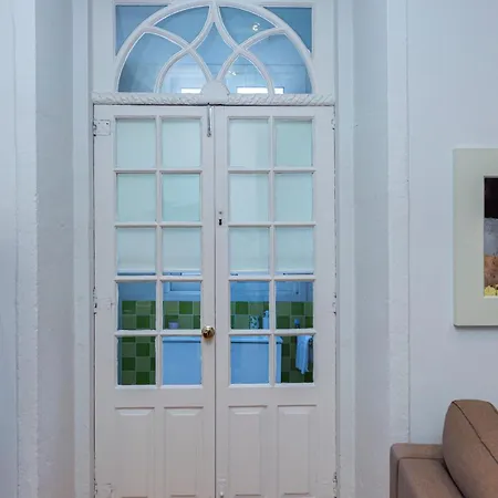 Bonjardim Terrace Apartment *