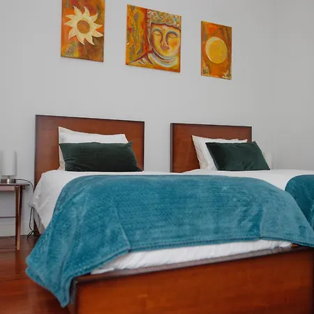 Bonjardim Terrace *