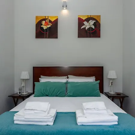 Bonjardim Terrace